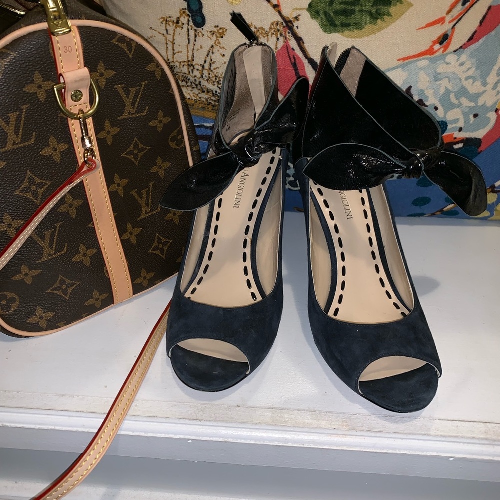 Enzo Angiolini 8M leather authentic